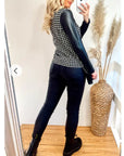 Black & White Dog-tooth Print Top