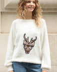 Reindeer patch embroidered fluffy jumper (White)