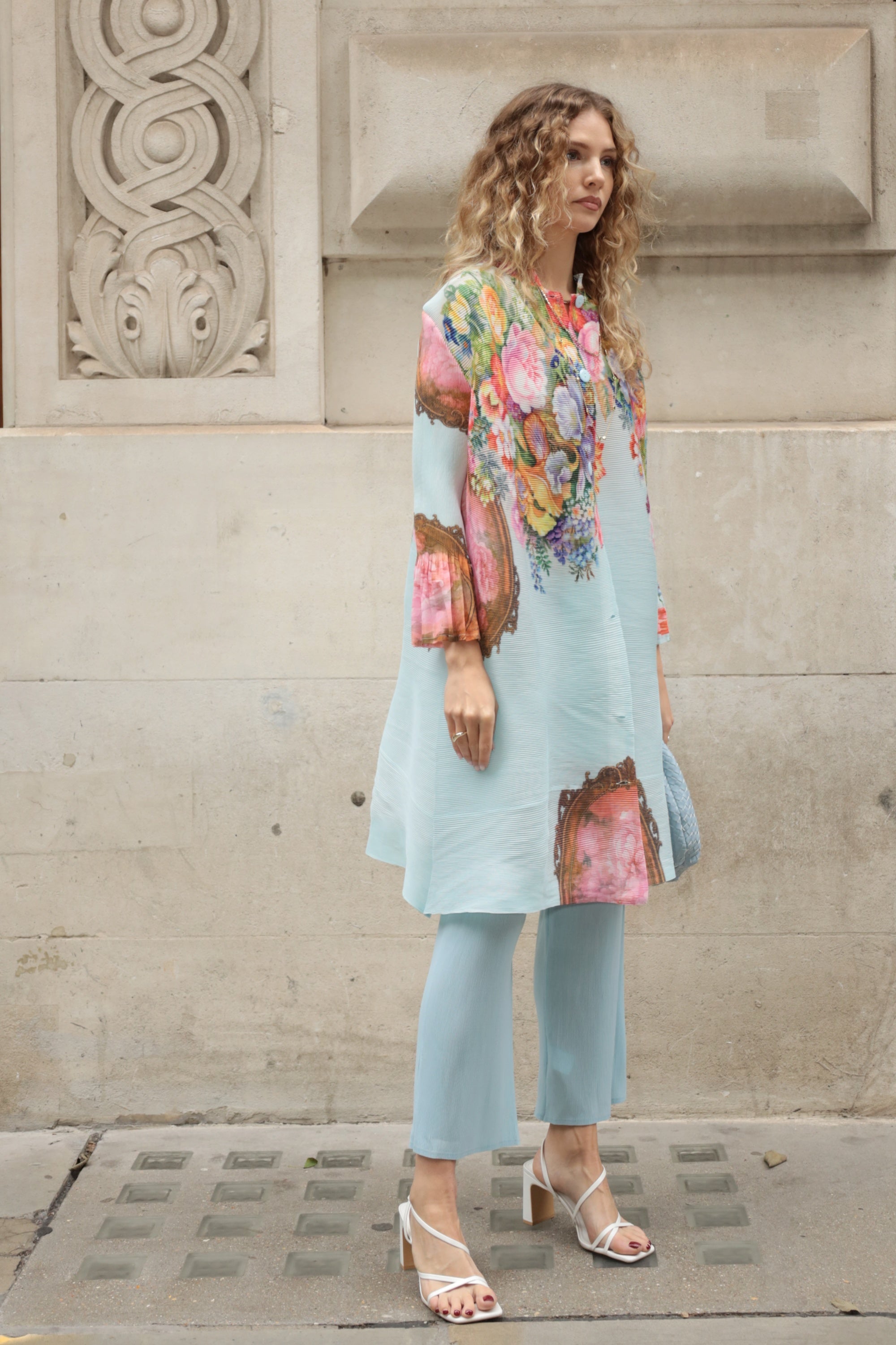 Full Pleated Floral Print Shirt And Trousers In Blue
