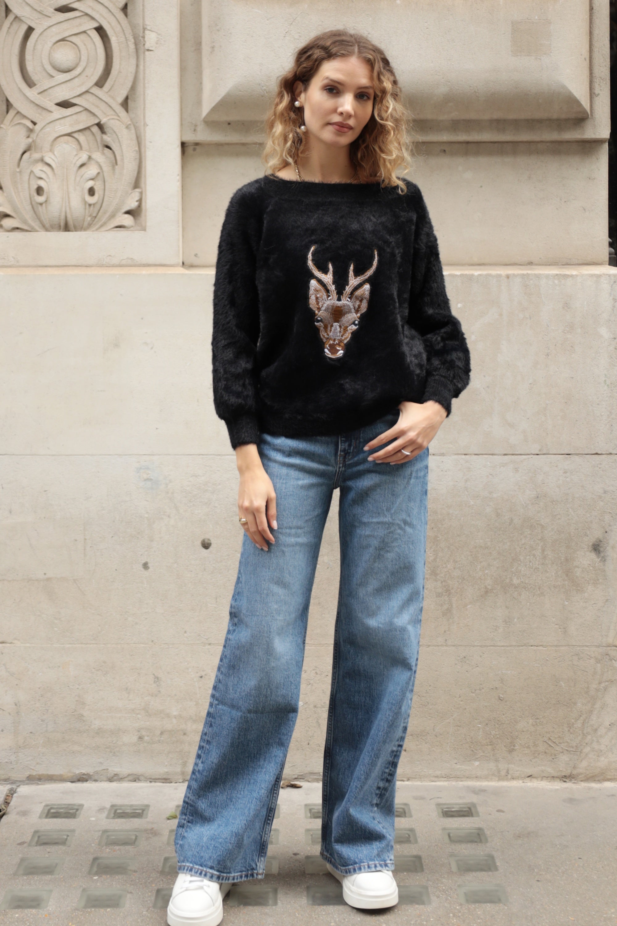 Reindeer patch embroidered fluffy jumper (Black)