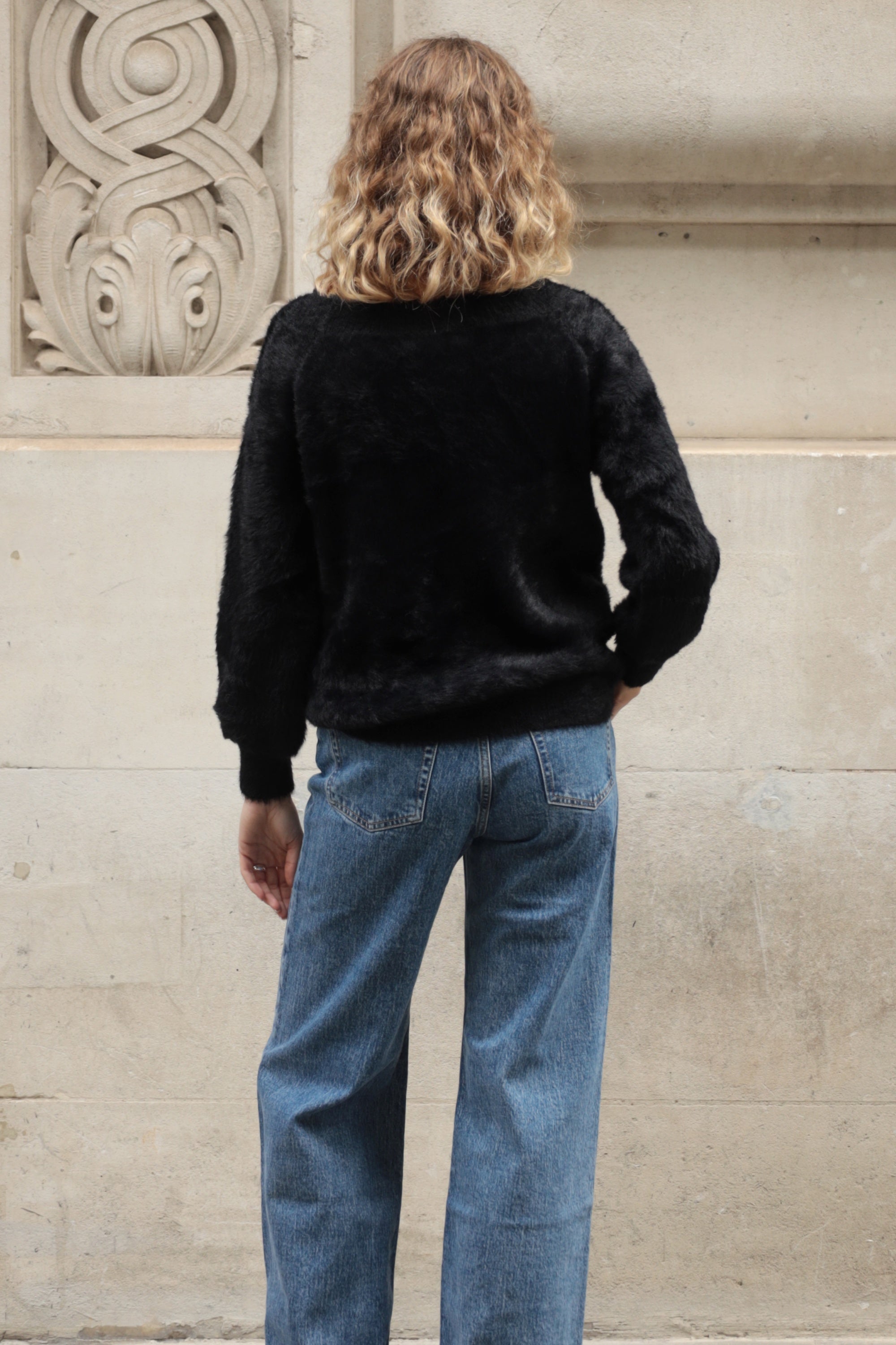 Reindeer patch embroidered fluffy jumper (Black)