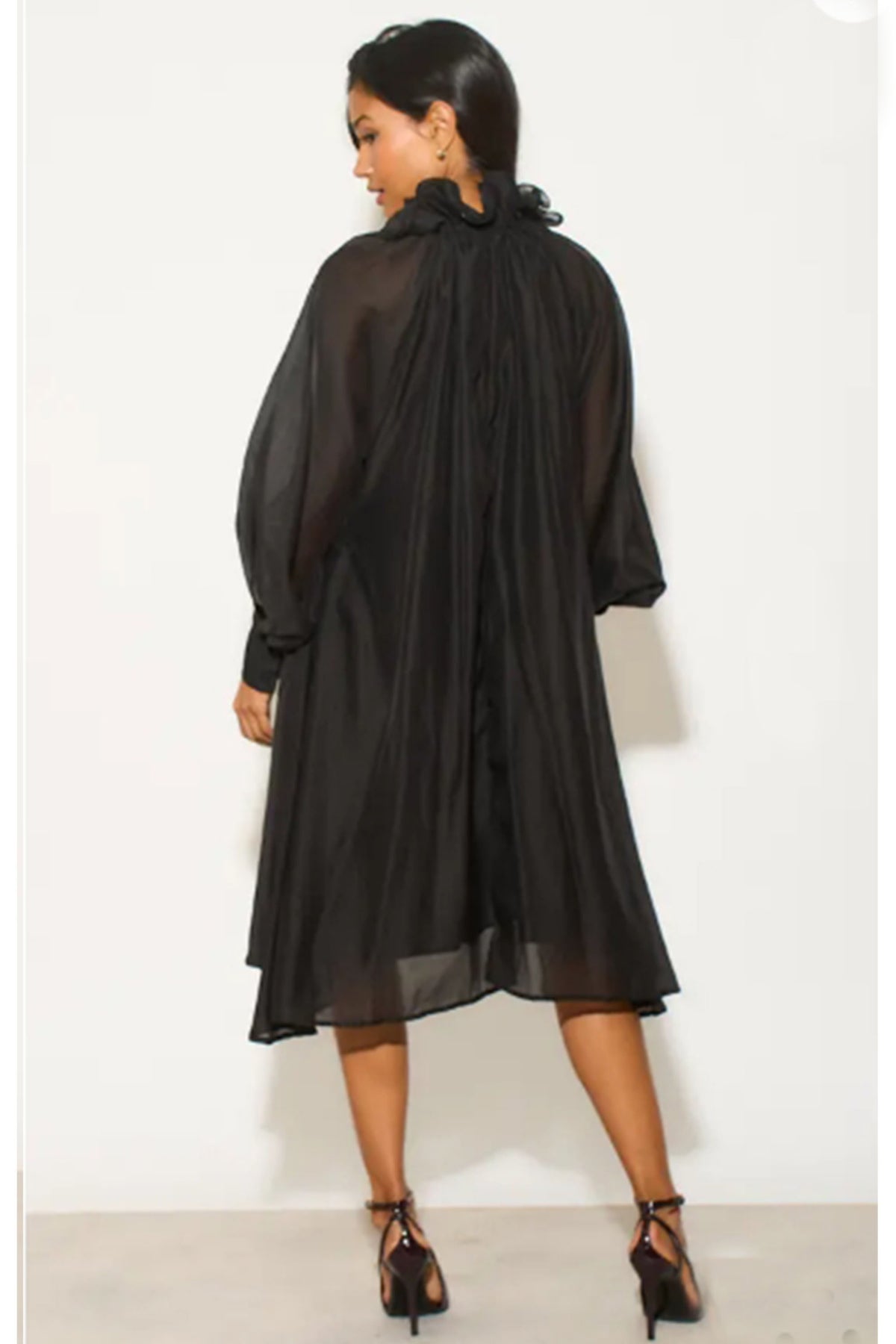 Ruffle Tie Neck Oversized Midi Dress In Black