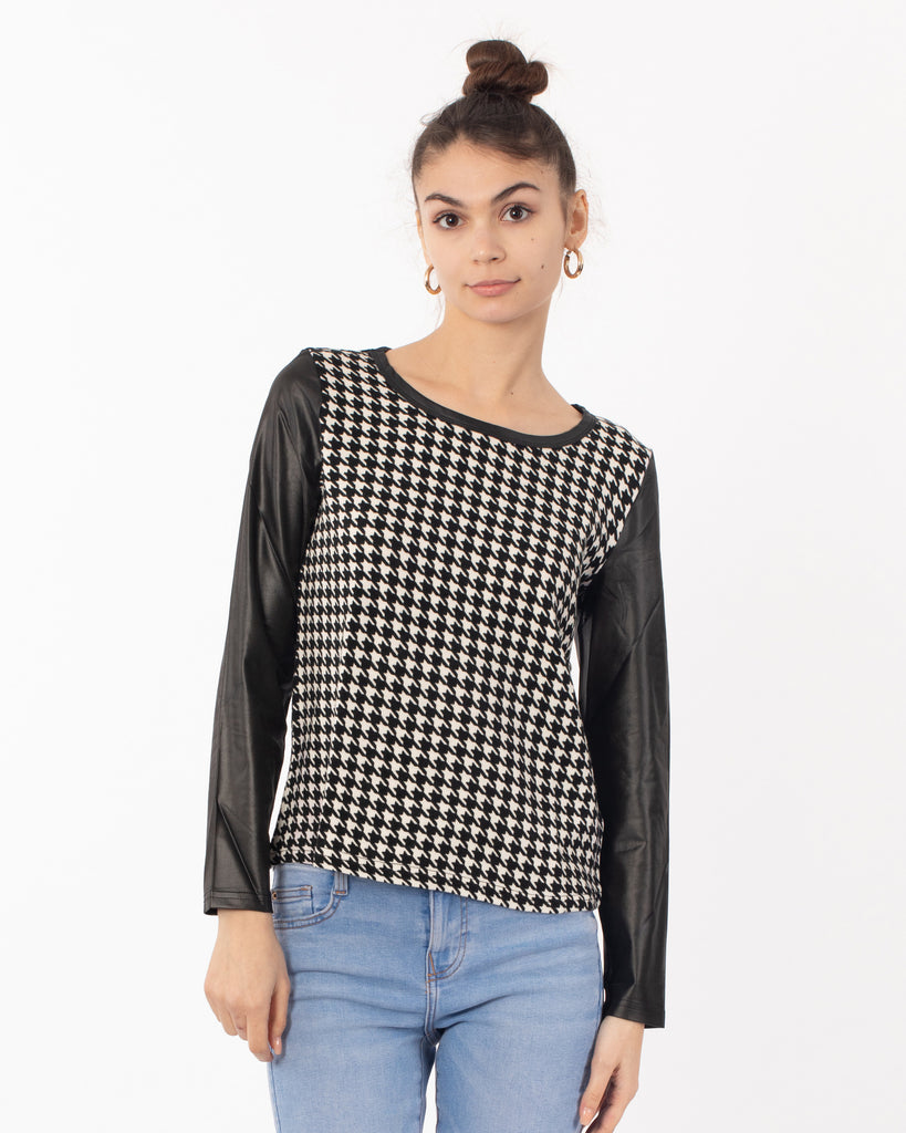 Black & White Dog-tooth Print Top