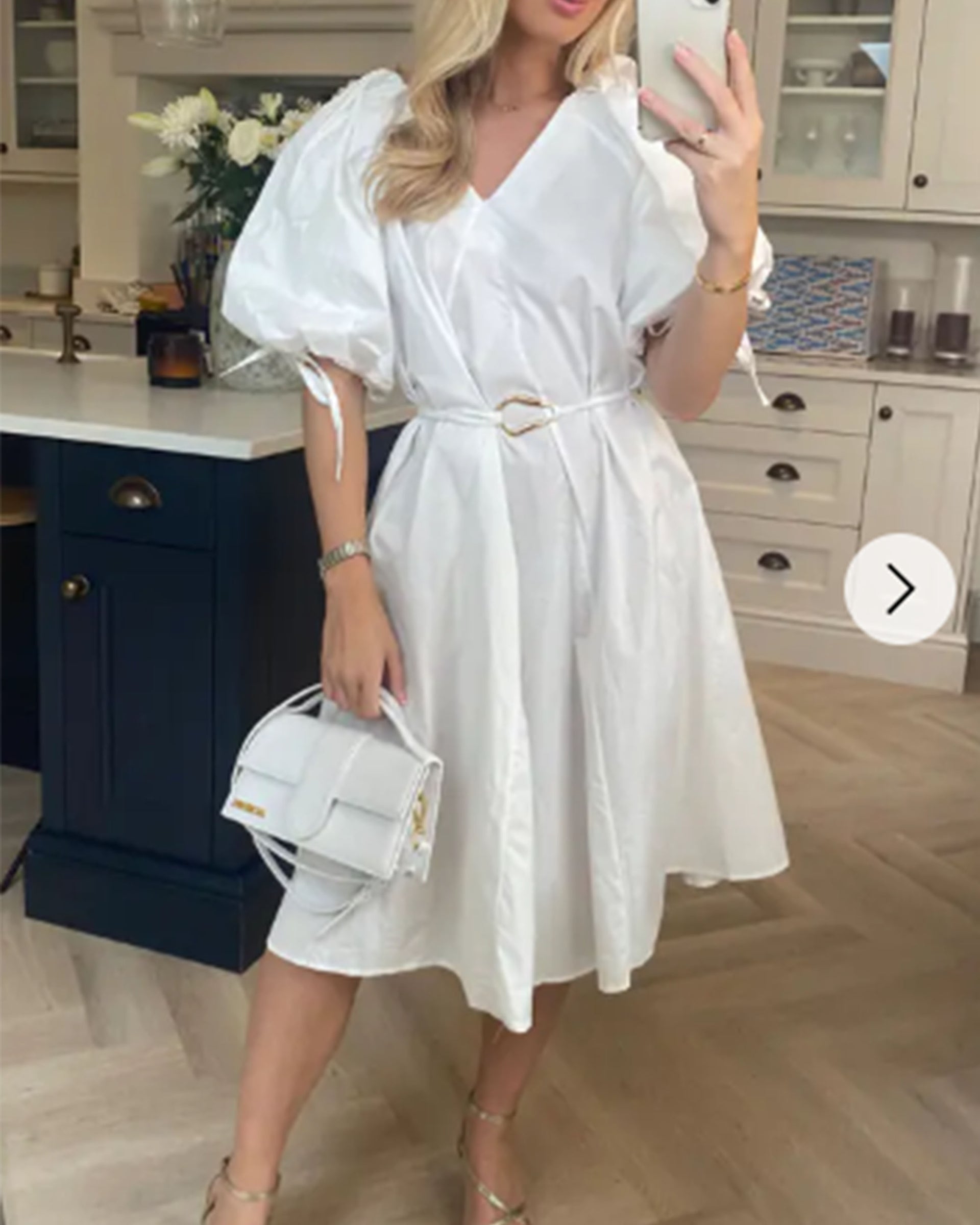 Oversized puff sleeve midi dress in White – CYLONDON