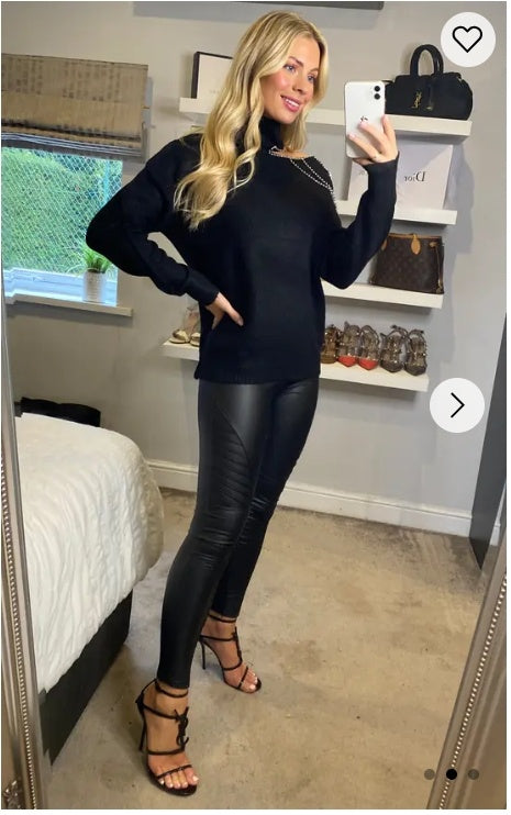 Open shoulder jumper with Chain Detail