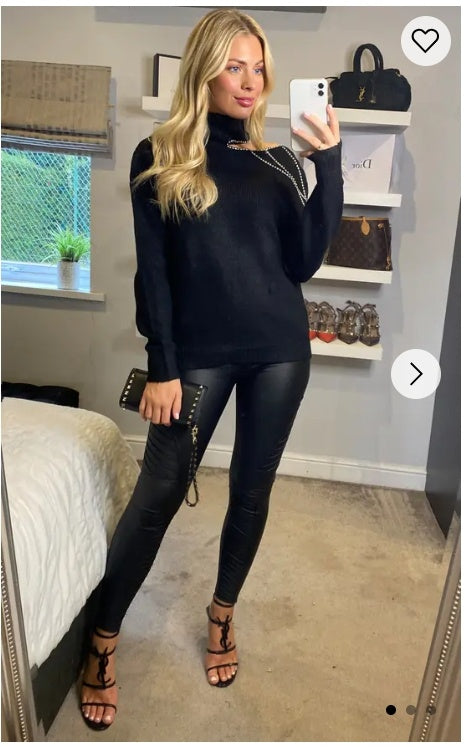 Open shoulder jumper with Chain Detail