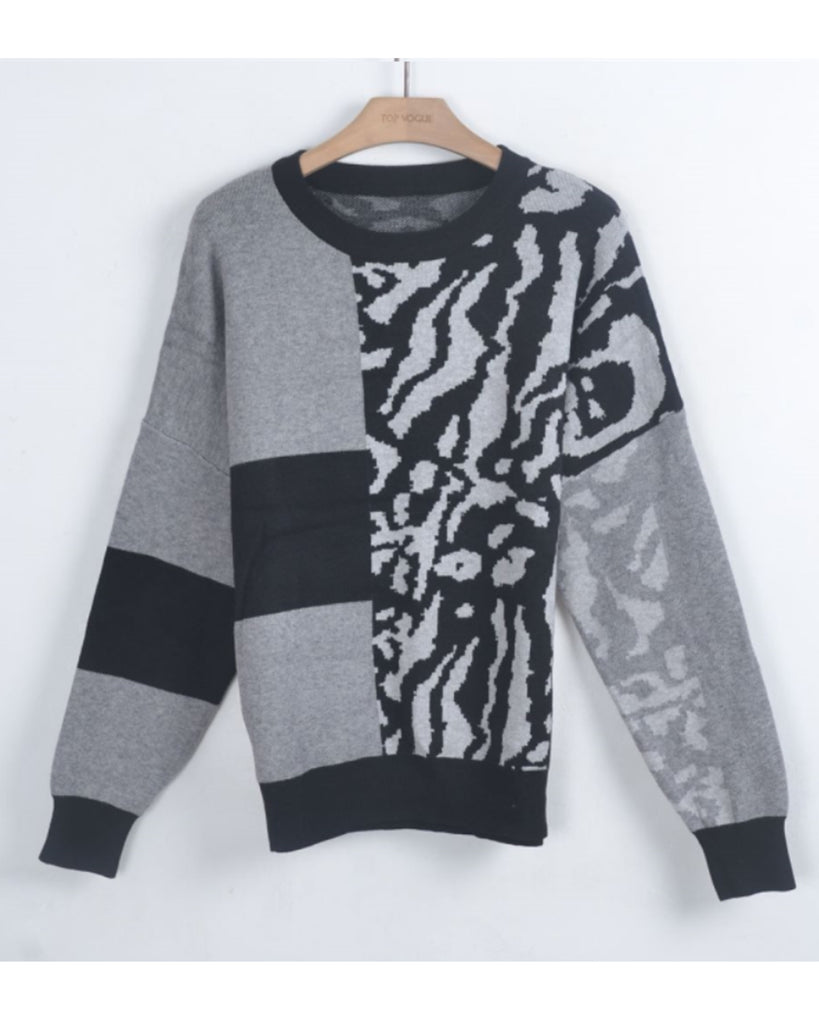 Leopard print with patch design jumper in grey