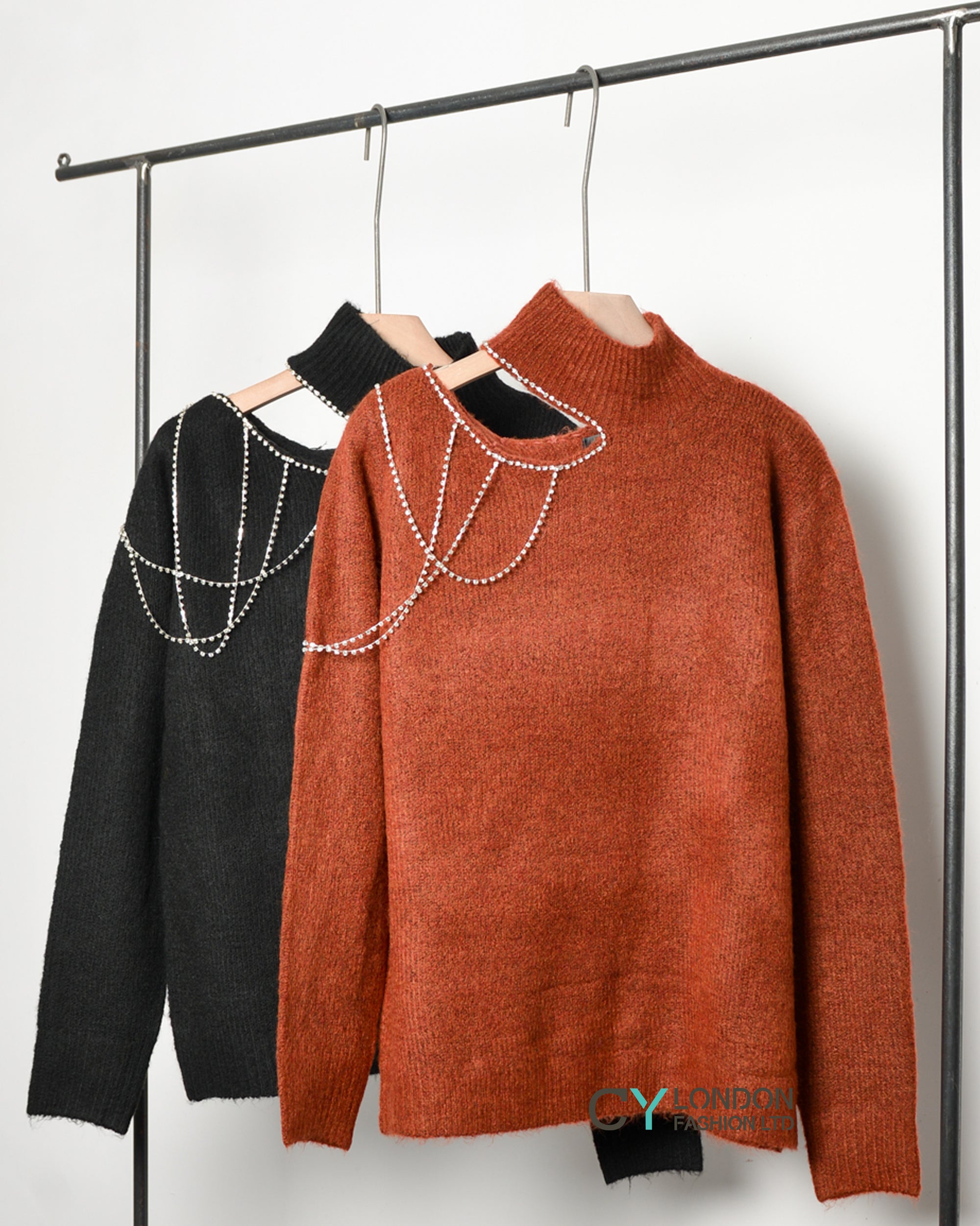 Open shoulder jumper with Chain Detail