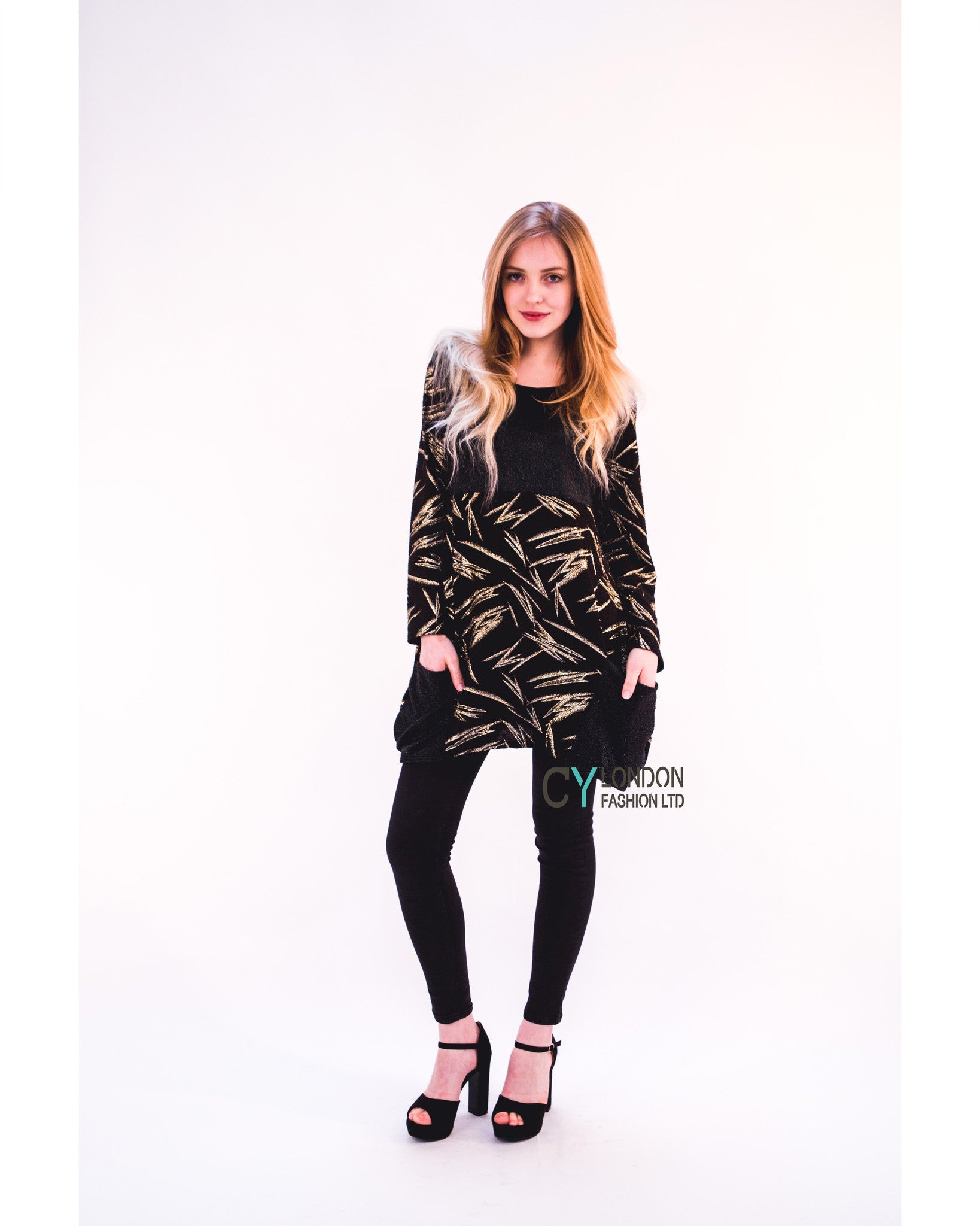 Sliver color Leaves&#39; print oversize top
