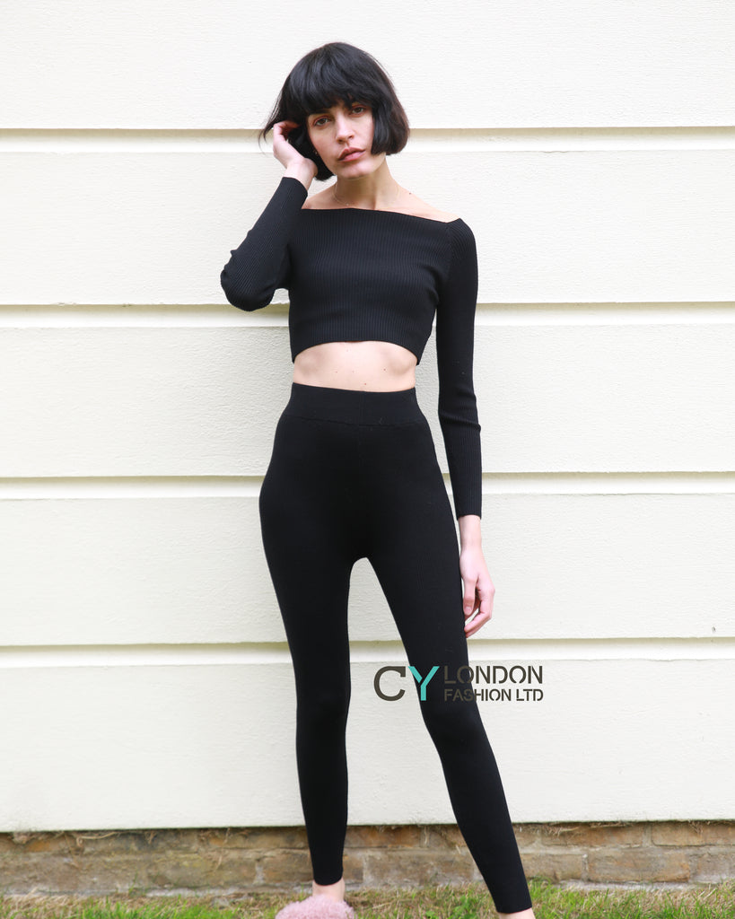 Cropped top and leggings set
