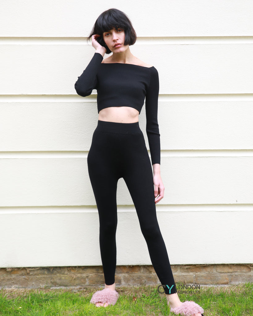 Cropped top and leggings set