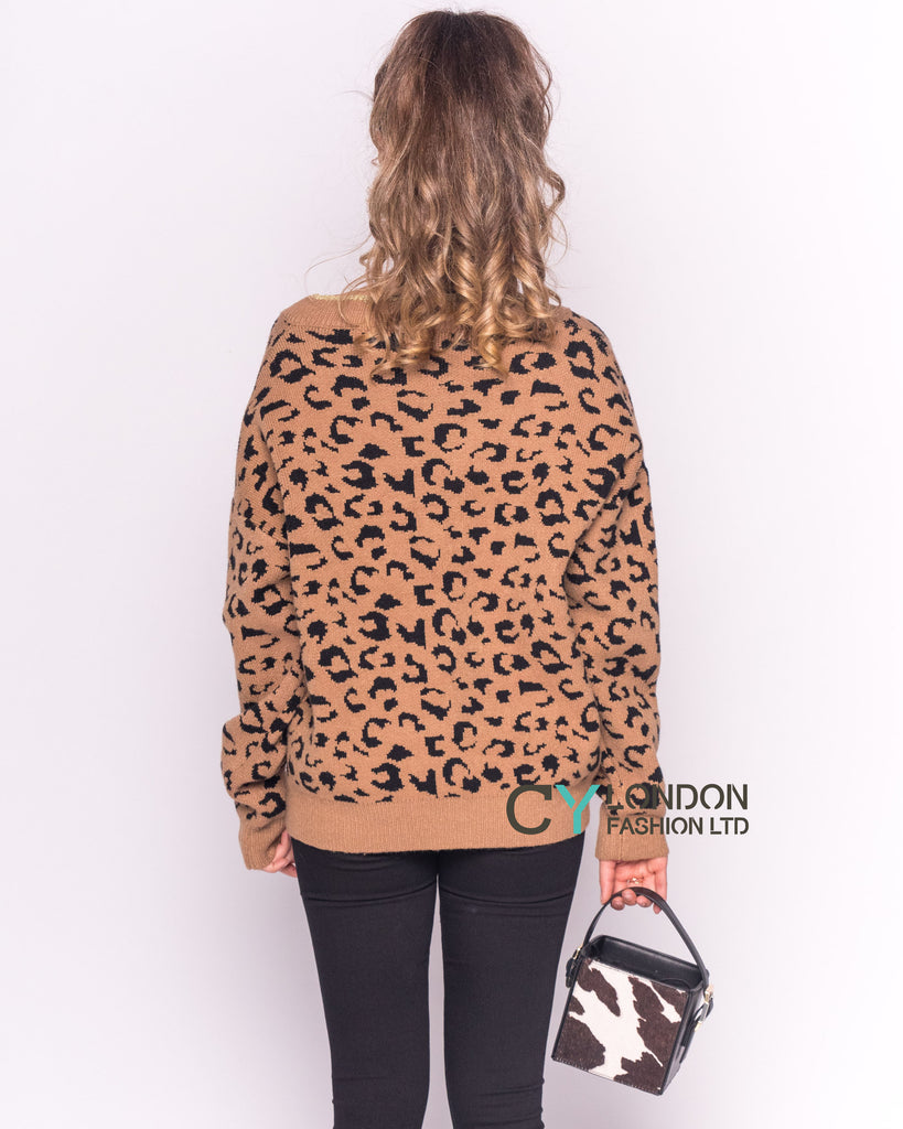 Leopard print oversized knit jumper